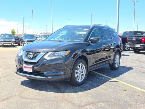 Used 2017 Nissan Rogue SV AWD/4WD image 10