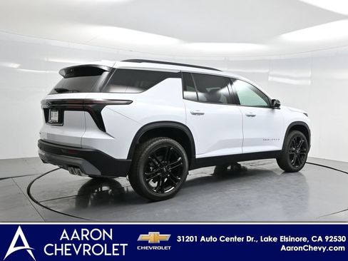 New 2026 Chevrolet Traverse LT w/ Driver Confidence Package FWD image 33