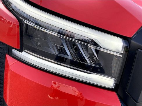 Used 2025 Nissan Frontier PRO-4X w/ Tow Package image 29