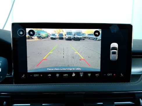 Used 2023 Lincoln Corsair Grand Touring w/ Towing Package image 8