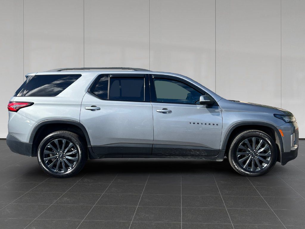 Used 2023 Chevrolet Traverse RS AWD/4WD image 6