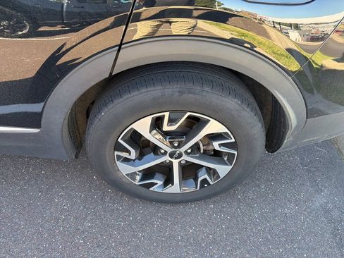 Used 2023 Kia Sportage EX AWD/4WD image 6