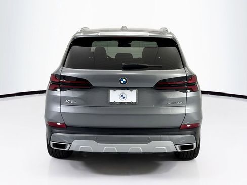Certified 2026 BMW X5 sDrive40i w/ Parking Assistance Package RWD image 6