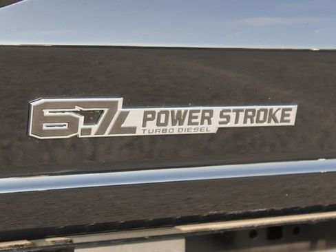 Used 2023 Ford F250 Lariat w/ Sport Appearance Package image 18