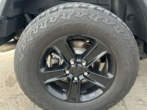 Used 2021 Jeep Wrangler Unlimited Sahara image 26