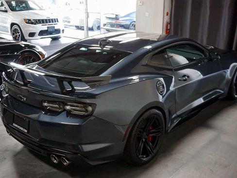 Used 2021 Chevrolet Camaro ZL1 image 75