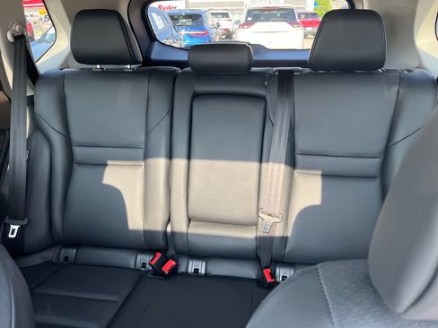 Used 2023 Nissan Rogue SV w/ SV Premium B Package AWD/4WD image 13