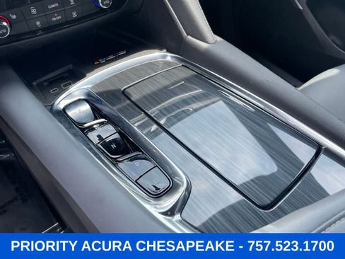 Used 2023 Buick Enclave Essence FWD image 19