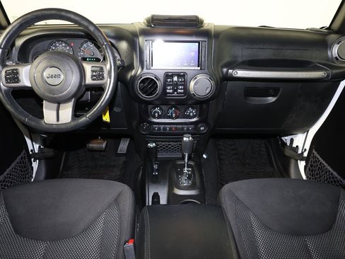 Used 2016 Jeep Wrangler Unlimited Sport AWD/4WD image 10