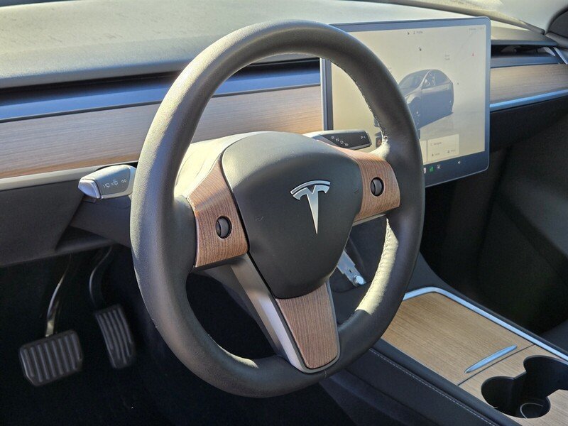 Used 2023 Tesla Model Y Long Range AWD/4WD image 19