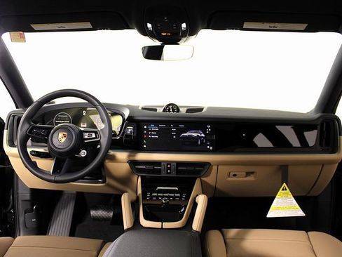 New 2026 Porsche Cayenne Coupe AWD/4WD image 13
