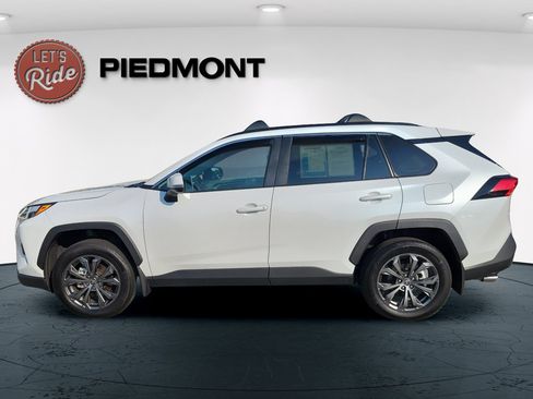 Used 2025 Toyota RAV4 XLE Premium w/ Weather Package AWD/4WD image 8