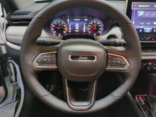 Used 2024 Jeep Compass Limited AWD/4WD image 18
