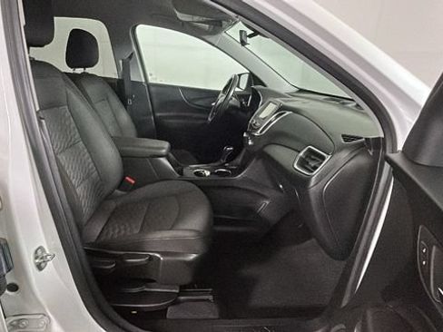 Used 2019 Chevrolet Equinox LT AWD/4WD image 30
