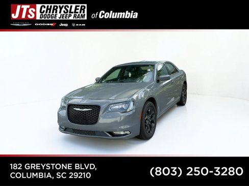 Used 2019 Chrysler 300 S AWD/4WD image 1