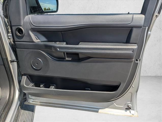 Used 2023 Ford Expedition XLT RWD image 26