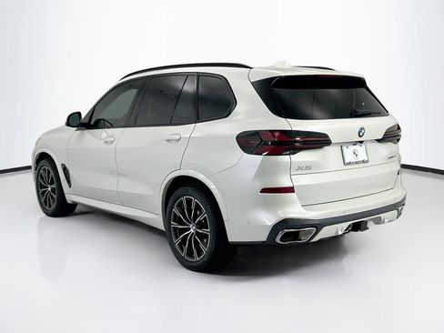 Used 2024 BMW X5 xDrive40i w/ M Sport Package AWD/4WD image 7