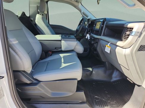 New 2026 Ford F250 XL w/ F-250 >10K GVWR Package image 16