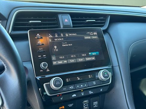 Used 2019 Honda Insight Touring image 23