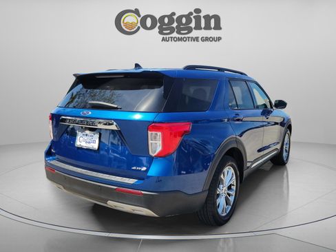 Used 2021 Ford Explorer XLT w/ Equipment Group 202A AWD/4WD image 3