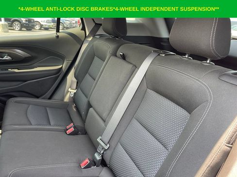 Used 2024 GMC Terrain SLE w/ Driver Convenience Package FWD image 11