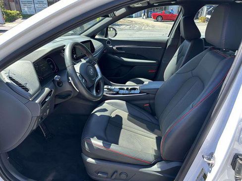 Used 2023 Hyundai Sonata SEL Plus w/ Preferred Accessory Package FWD image 13