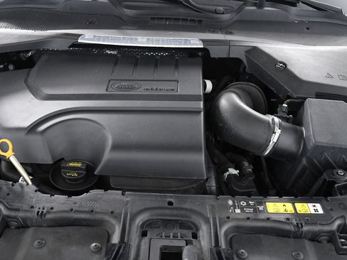 Used 2021 Land Rover Range Rover Evoque S image 36