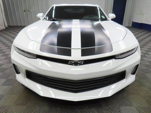 Used 2018 Chevrolet Camaro LT RWD image 39