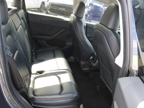 Used 2023 Tesla Model Y Long Range AWD/4WD image 13