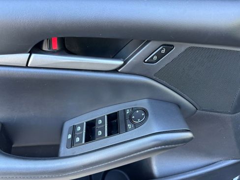 Used 2023 MAZDA MAZDA3 s image 14