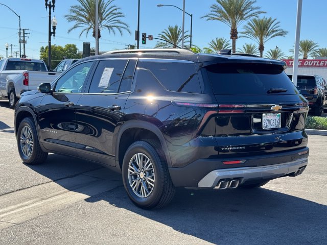 Certified 2026 Chevrolet Traverse LT FWD image 2