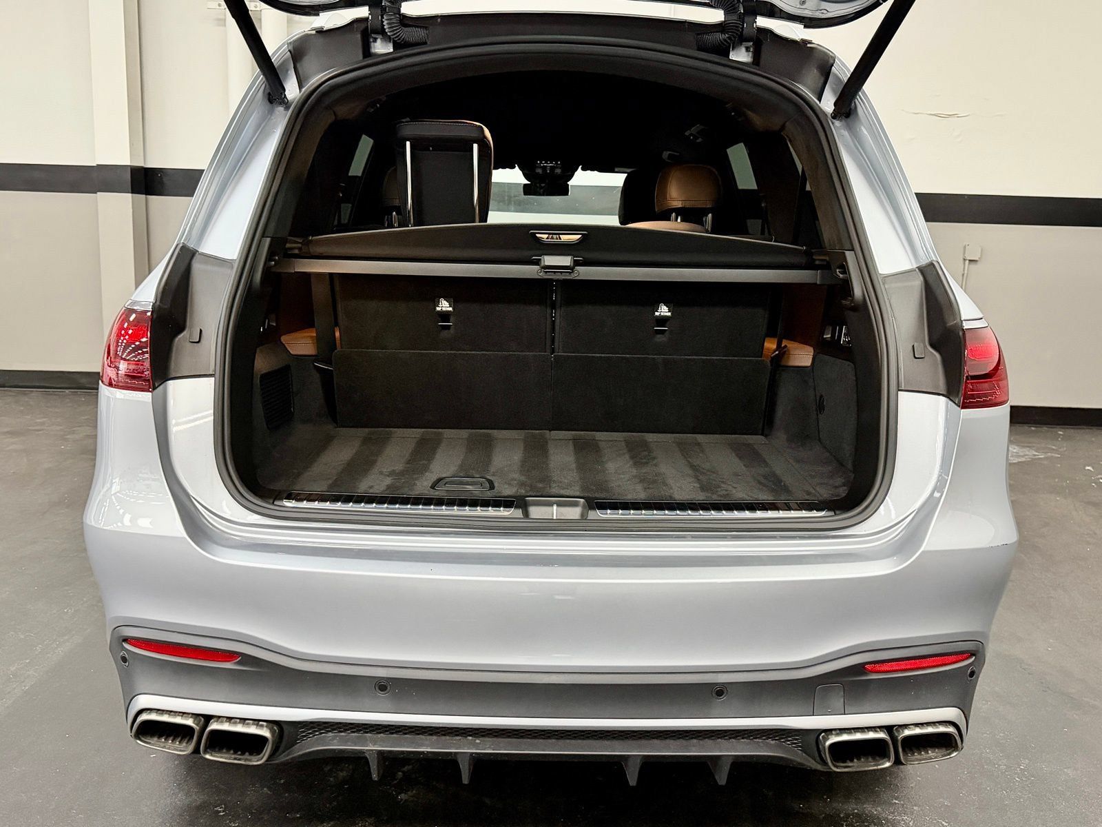 Used 2024 Mercedes-Benz GLS 63 AMG 4MATIC image 15