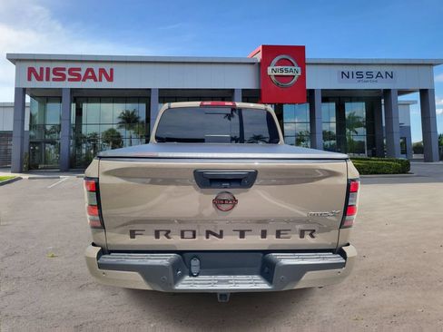 Used 2023 Nissan Frontier Pro-X w/ Pro-X Premium Package RWD image 3