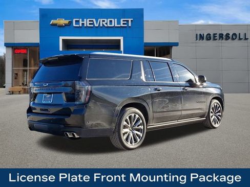 Used 2025 Chevrolet Suburban High Country image 9