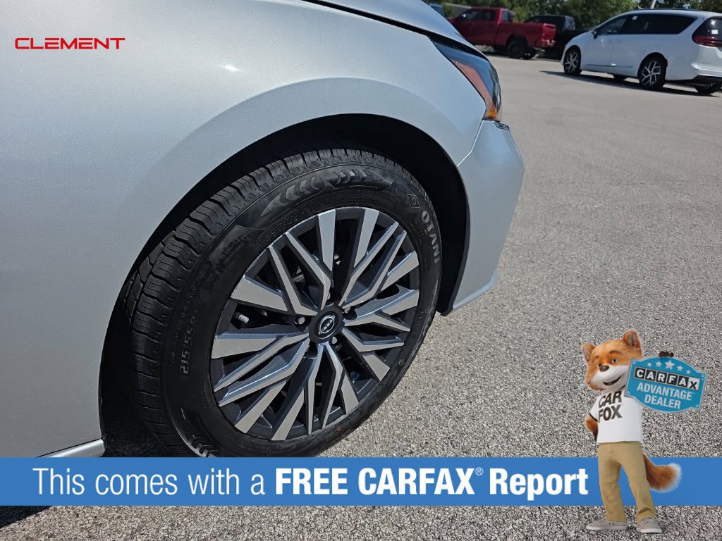 Used 2025 Nissan Altima 2.5 SV FWD image 2