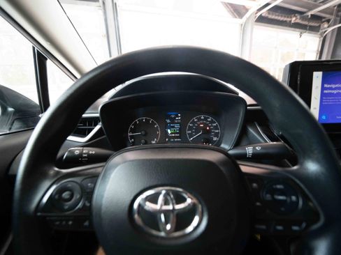 Used 2024 Toyota Corolla LE image 15