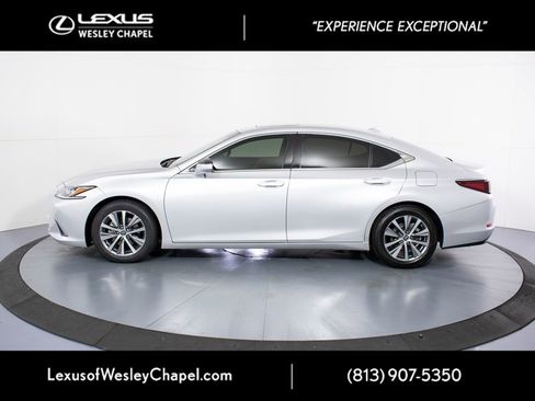 Used 2020 Lexus ES 350 w/ Premium Package FWD image 10