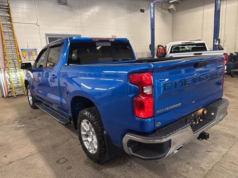 Used 2024 Chevrolet Silverado 1500 LT w/ Z71 Off-Road Package image 4