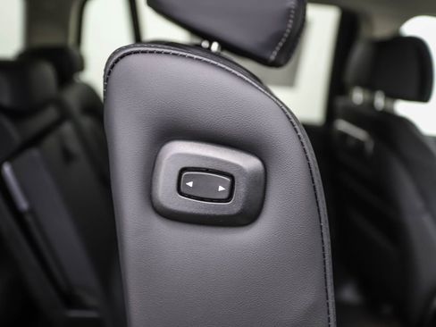 Used 2025 BMW X7 xDrive40i image 30