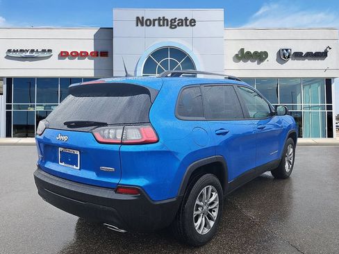 Used 2022 Jeep Cherokee Latitude Lux AWD/4WD image 4