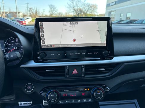 Used 2023 Kia Forte GT-Line w/ GT-Line Premium Package image 28