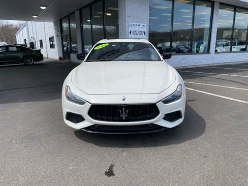 Used 2021 Maserati Ghibli S RWD image 2