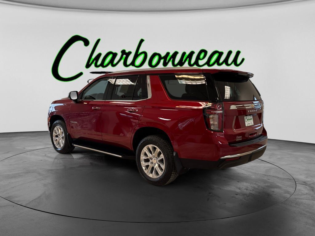 Used 2024 Chevrolet Tahoe Premier AWD/4WD image 3