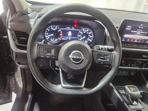 Used 2024 Nissan Rogue S AWD/4WD image 6