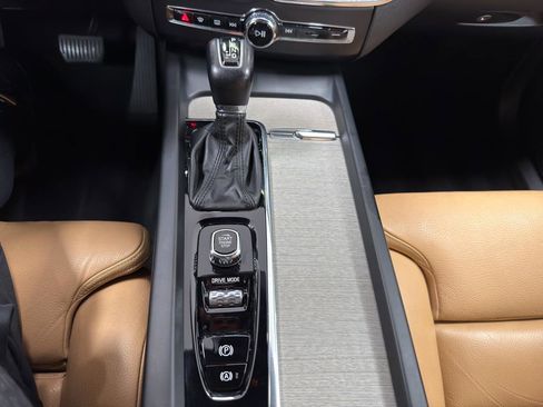 Used 2019 Volvo XC60 T5 Inscription w/ Protection Package image 21