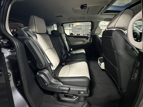New 2026 Honda Odyssey Elite image 26