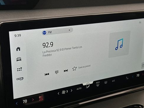 Used 2025 Ford Expedition Active AWD/4WD image 22