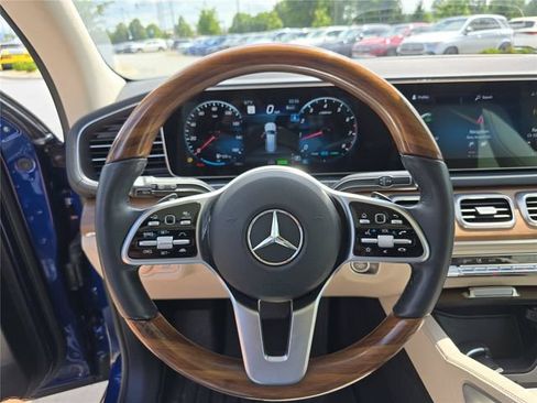 Certified 2022 Mercedes-Benz GLS 450 4MATIC image 32