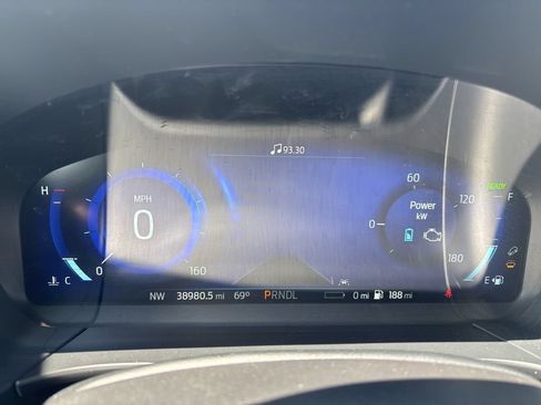 Used 2022 Ford Escape SEL w/ Technology Package FWD image 30