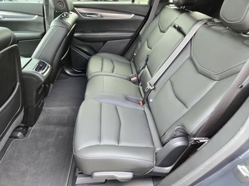 Used 2021 Cadillac XT6 Luxury FWD image 17